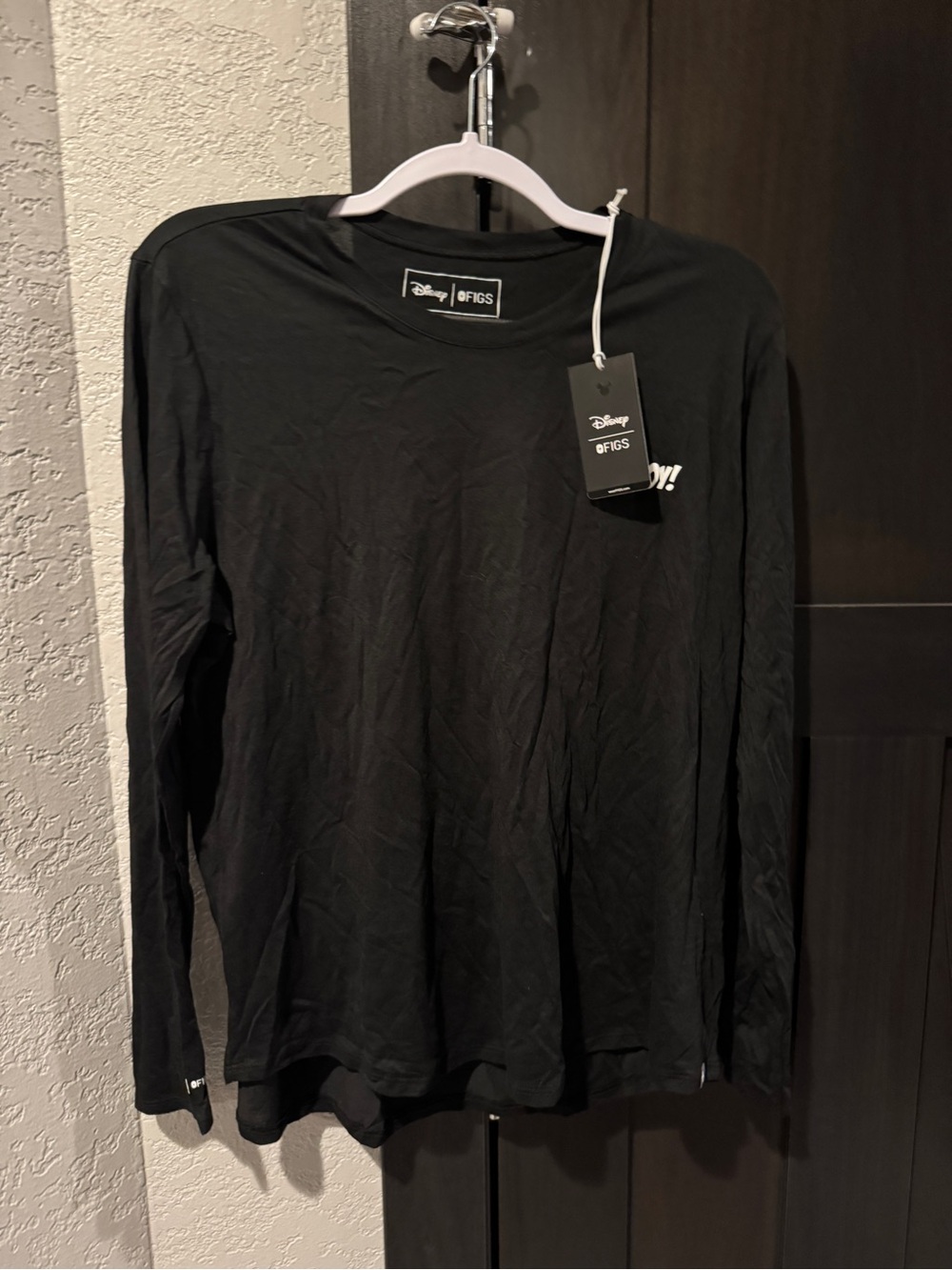 Disney x FIGS under scrub long sleeve top XL NWT